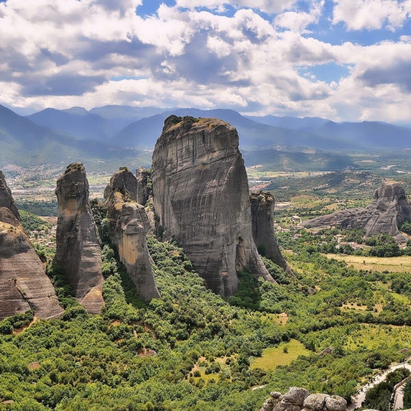 METEORA ROCKS Φωτογραφία από Karl Egger από το Pixabay