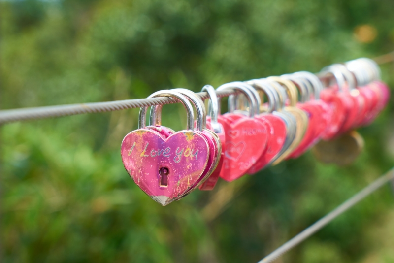 heart padlock